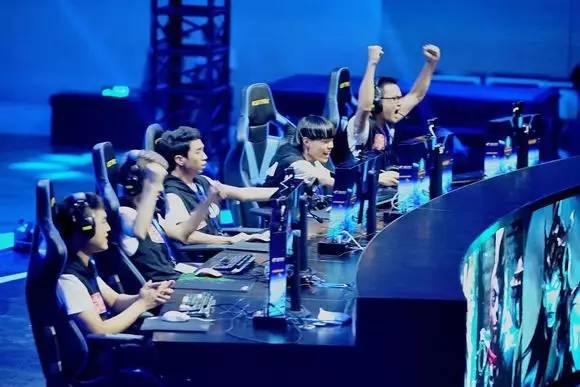 纳的声浪因 纳的声浪因