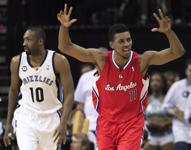 胸肩分离 胸肩分离